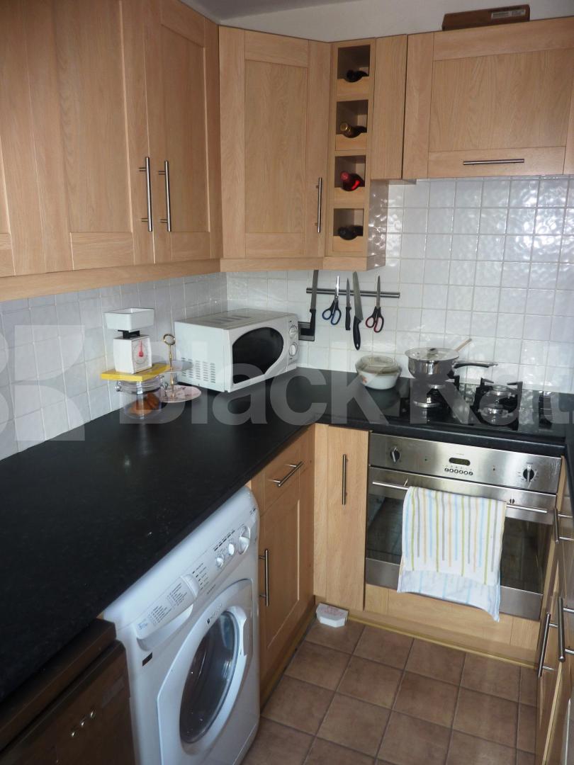 			VIEWINGS ESSENTIAL, 2 Bedroom, 1 bath, 1 reception Flat			 Sutherland Avenue, MAIDA VALE 